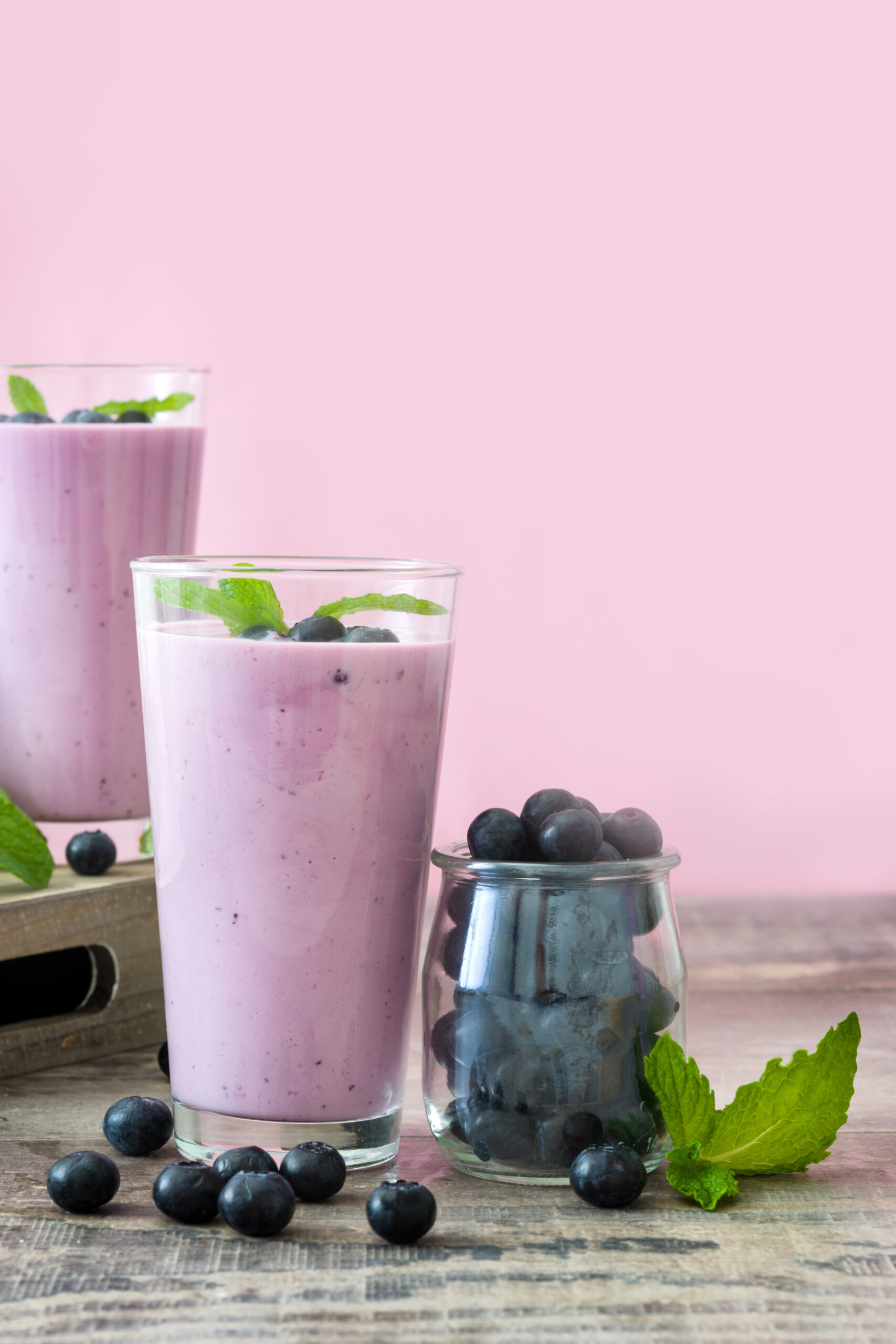 fresh-blueberry-smoothie-rustic-wood
